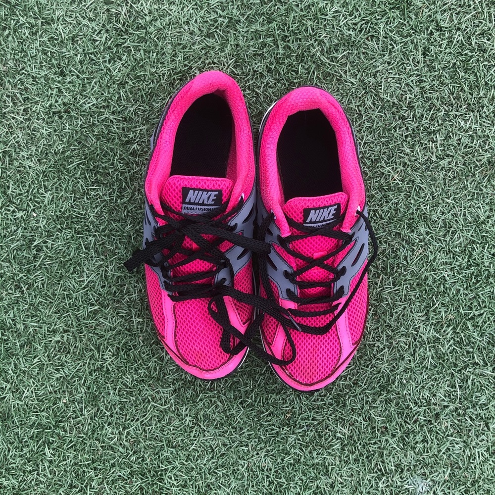 Nike Dual Fusion Shoes